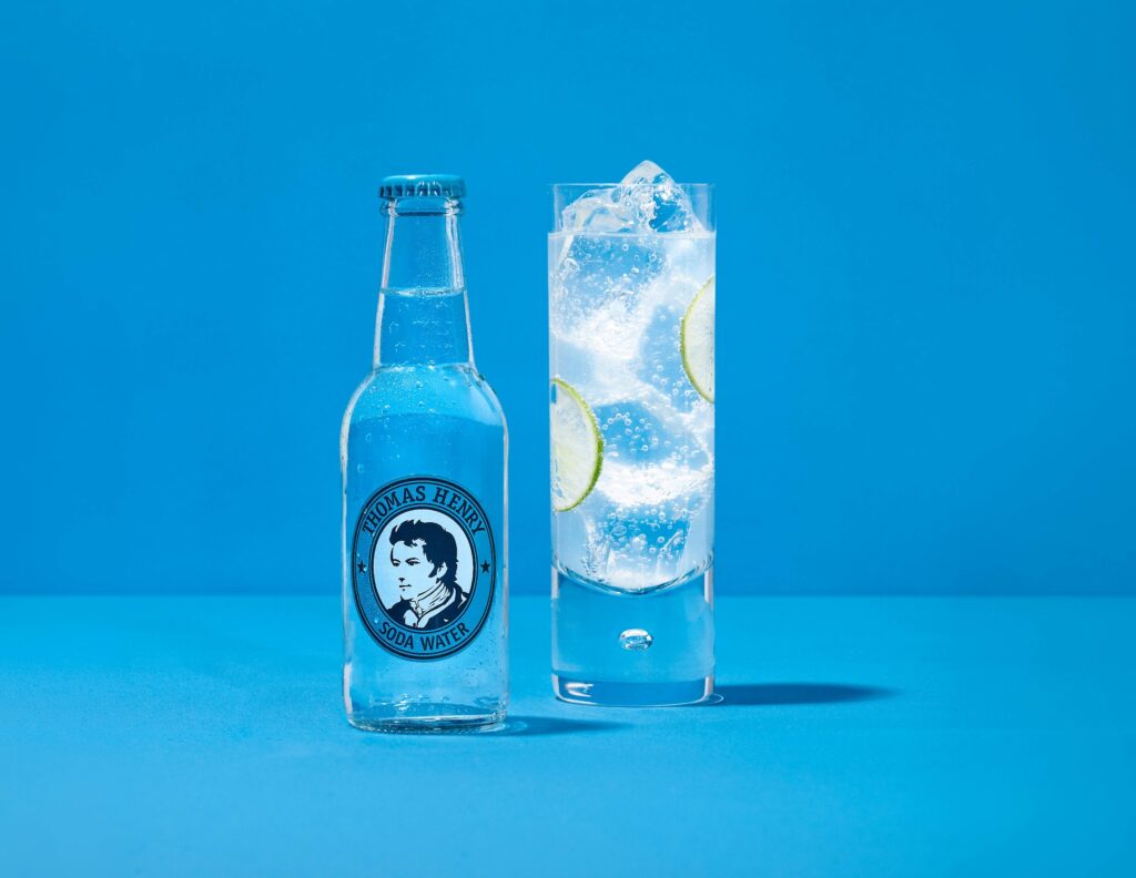 Thomas Henry Soda Water 0,2l Flasche mit Vodka Soda Drink