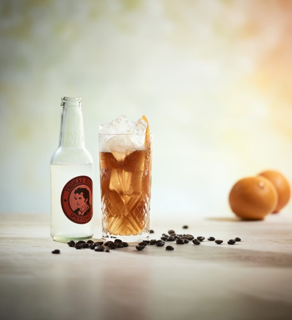 Café Copa y Puro im Highballglas. Drinkbild mit Thomas Henry Spicy Ginger Beer